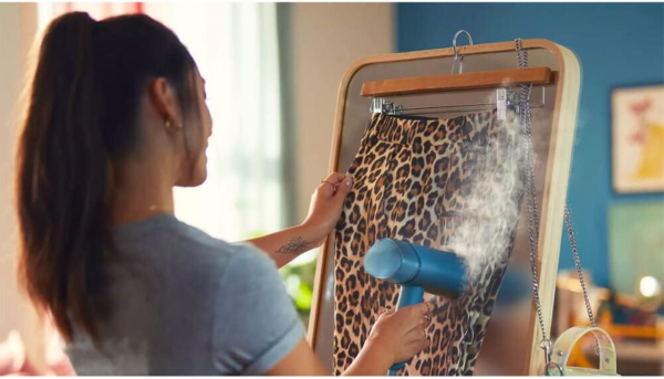 3000 Series Handheld Steamer - 1000W, 20 G/Min Steam, Detachable 100Ml Water Tank, Plastic Plate, Blue (STH3000/20) - Image 6